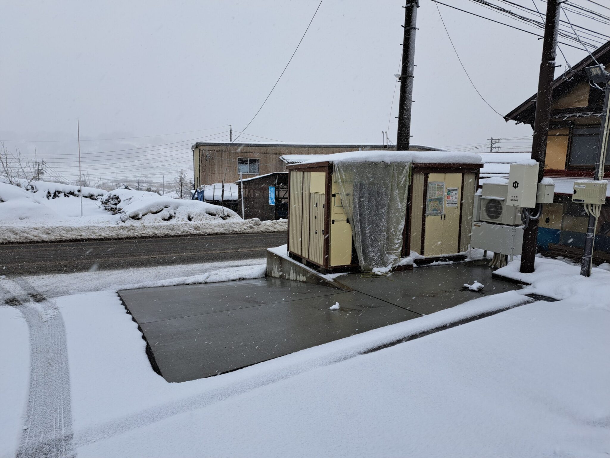 柳沢公民館ゴミステーション前